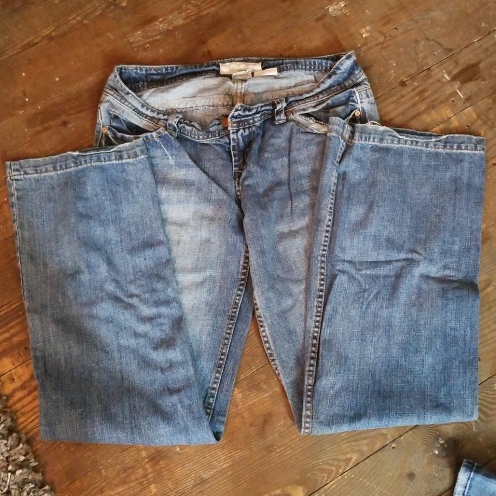 Maurices jeans